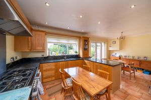 DINING KITCHEN- click for photo gallery